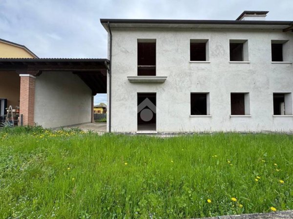 casa indipendente in vendita a Vigonza in zona Codiverno