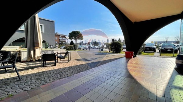 negozio in vendita a Vigonza in zona Perarolo