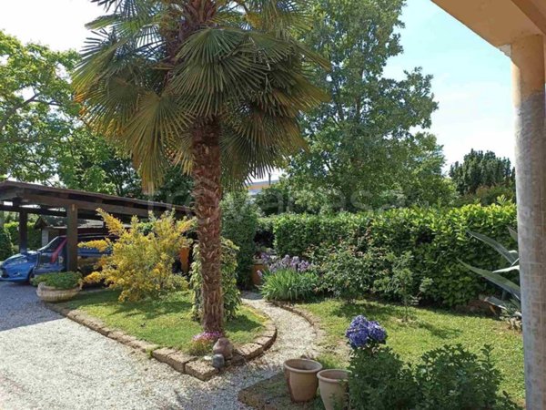 casa indipendente in vendita a Vigonza in zona Peraga