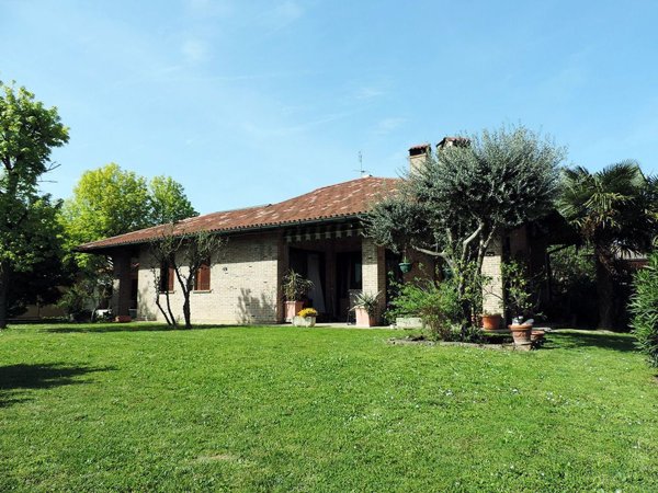 casa indipendente in vendita a Vigonza in zona Peraga