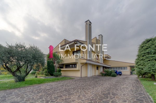 casa indipendente in vendita a Vigonza in zona Peraga