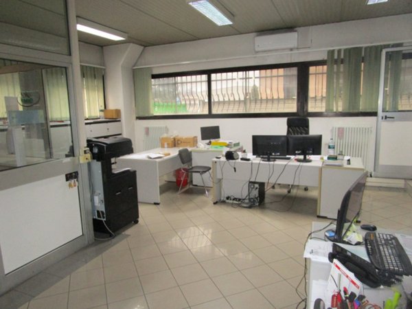 negozio in vendita a Vigonza in zona Peraga