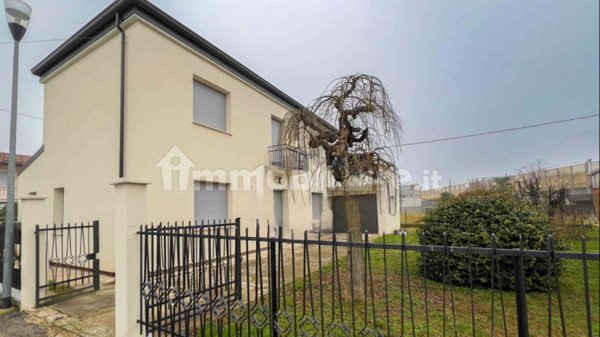 casa indipendente in vendita a Vigonza in zona Perarolo
