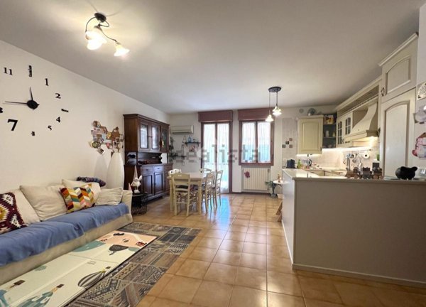 appartamento in vendita a Vigonza in zona Perarolo