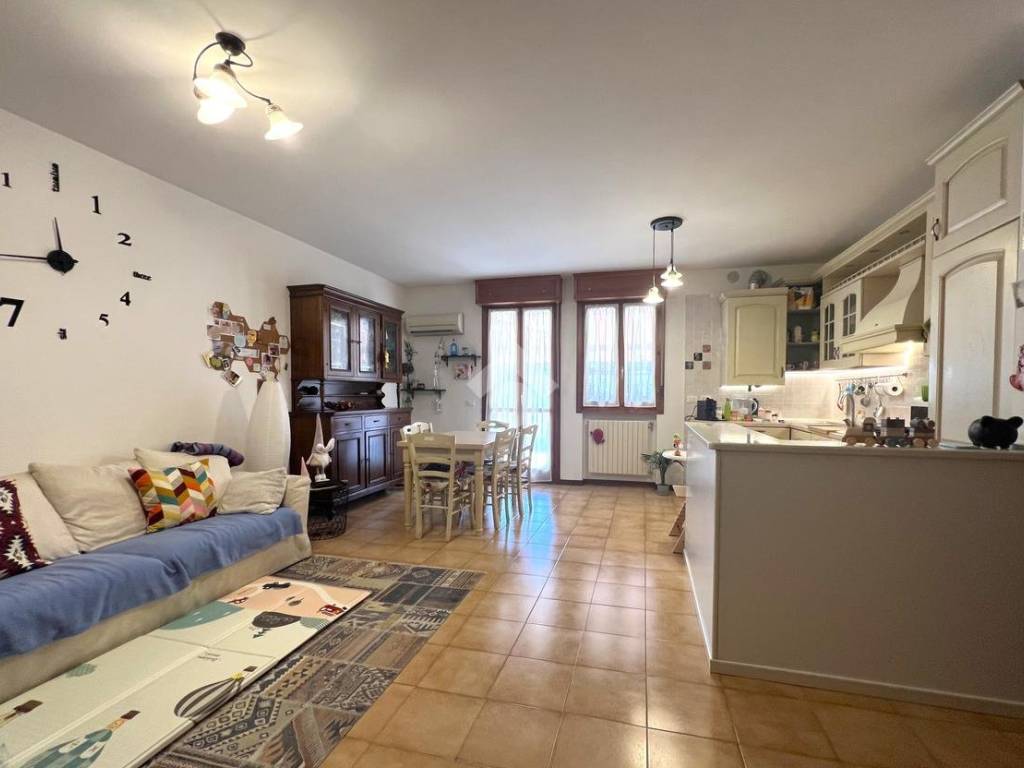 appartamento in vendita a Vigonza in zona Perarolo