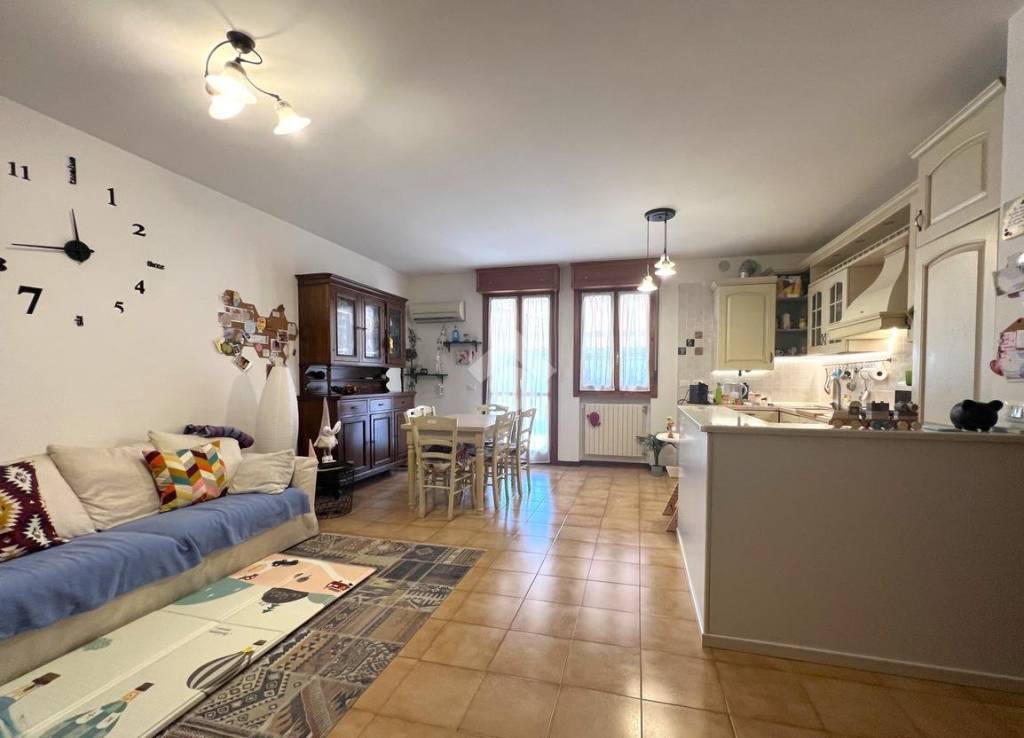 appartamento in vendita a Vigonza in zona Perarolo