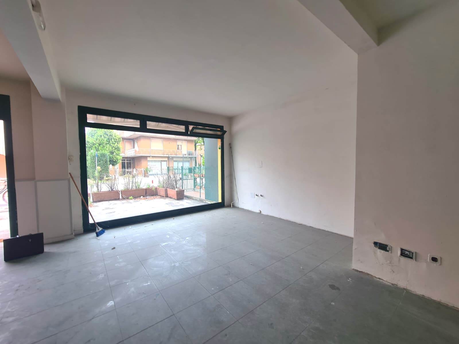 negozio in vendita a Vigonza in zona Pionca