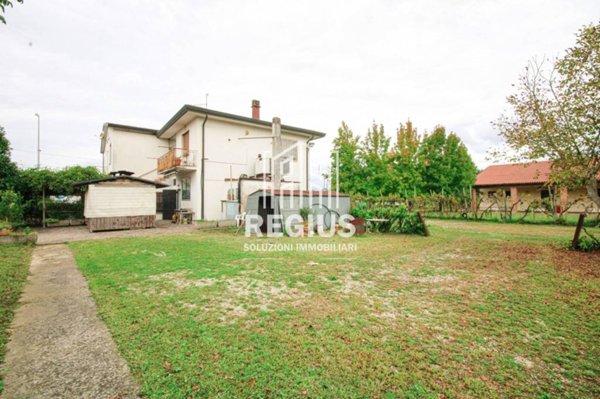 negozio in vendita a Vigonza in zona Pionca