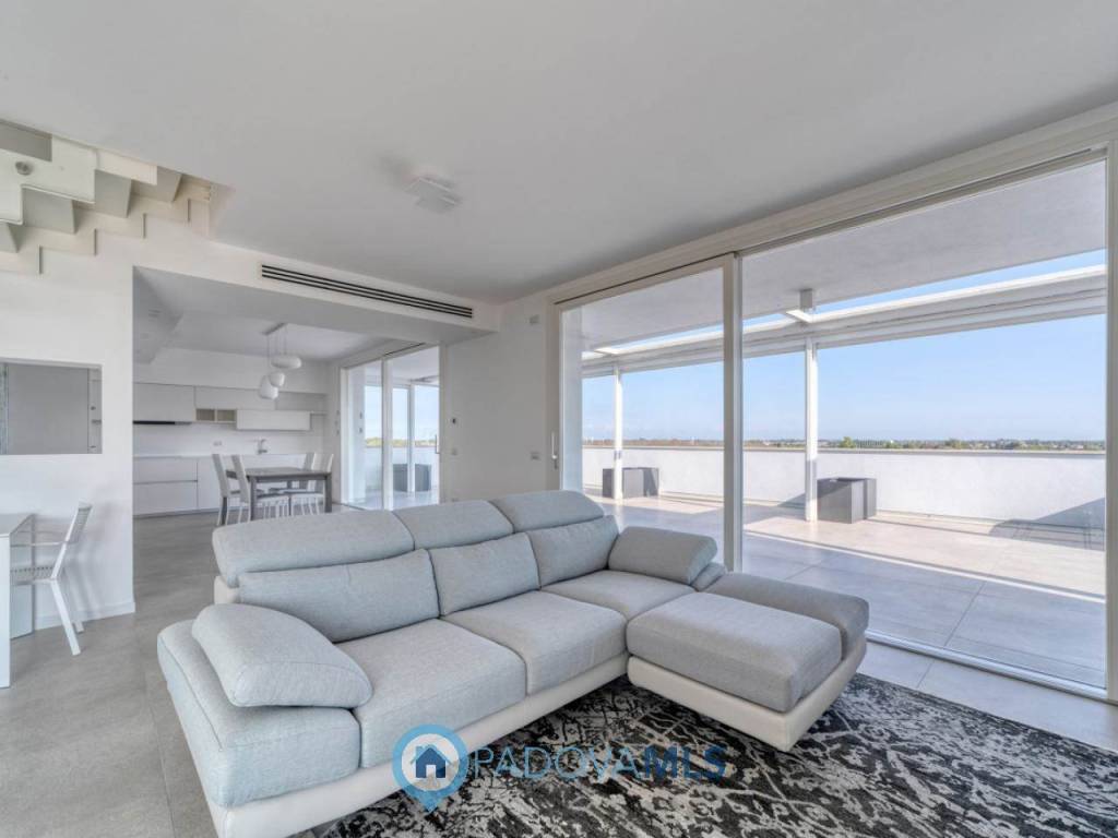 appartamento in vendita a Vigonza in zona Perarolo