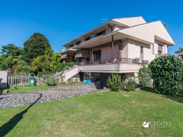 casa indipendente in vendita a Vigonza in zona Perarolo