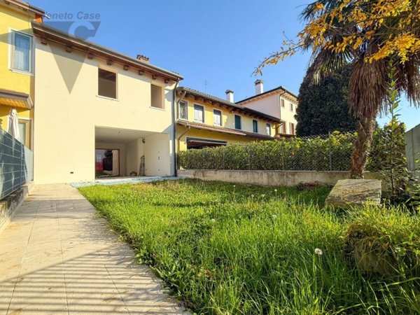 casa indipendente in vendita a Vigonza in zona Perarolo