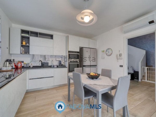 casa indipendente in vendita a Vigonza in zona Perarolo