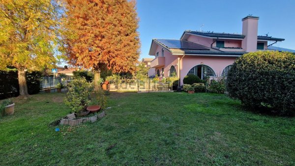 casa indipendente in vendita a Vigonza in zona Codiverno