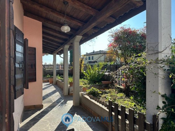 casa indipendente in vendita a Vigonza in zona Peraga