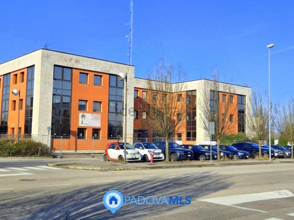 ufficio in vendita a Vigonza in zona Peraga