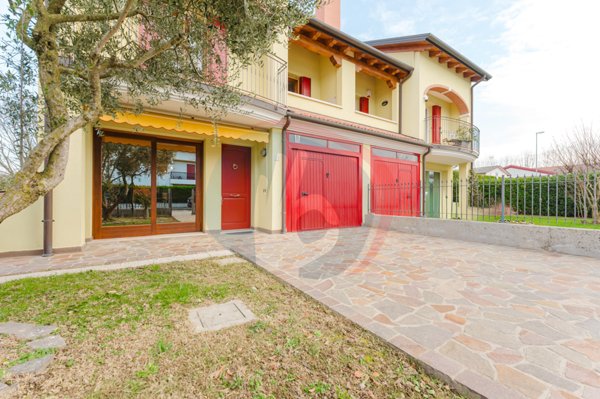 casa indipendente in vendita a Vigonza in zona Codiverno