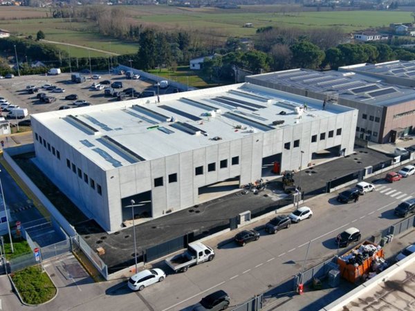 locale commerciale in vendita a Vigonza