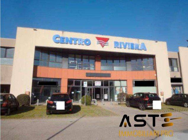 negozio in vendita a Vigonza in zona Perarolo