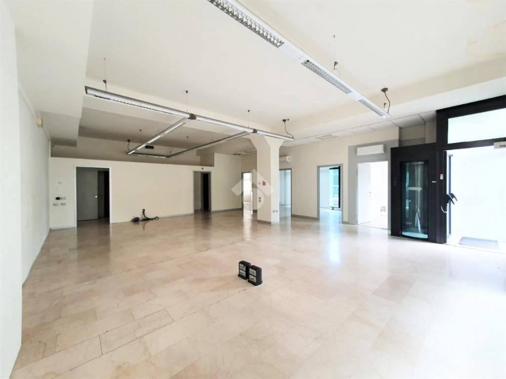 negozio in vendita a Vigonza