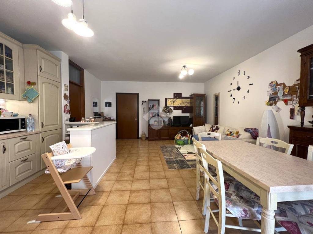appartamento in vendita a Vigonza in zona Perarolo