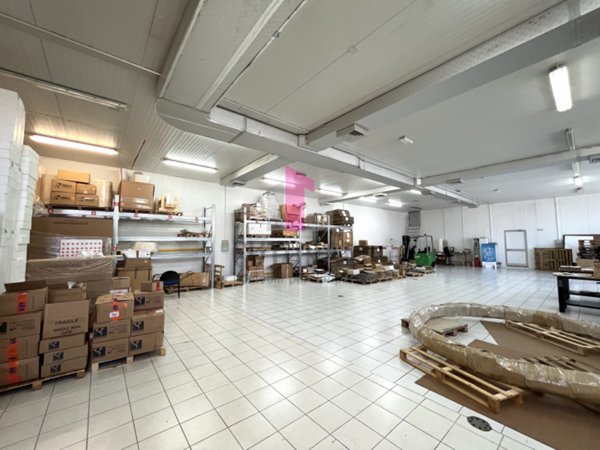 ufficio in vendita a Vigonza in zona Peraga