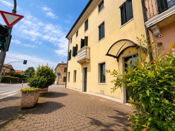 negozio in vendita a Vigonza in zona Pionca