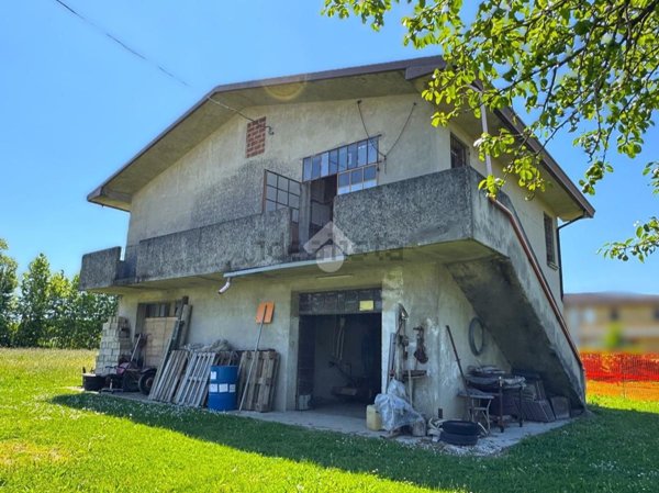 casa indipendente in vendita a Vigonza in zona Pionca