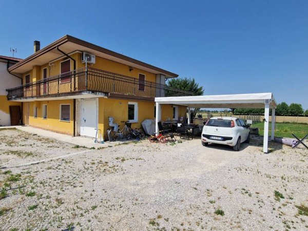 casa indipendente in vendita a Vigonza in zona Codiverno
