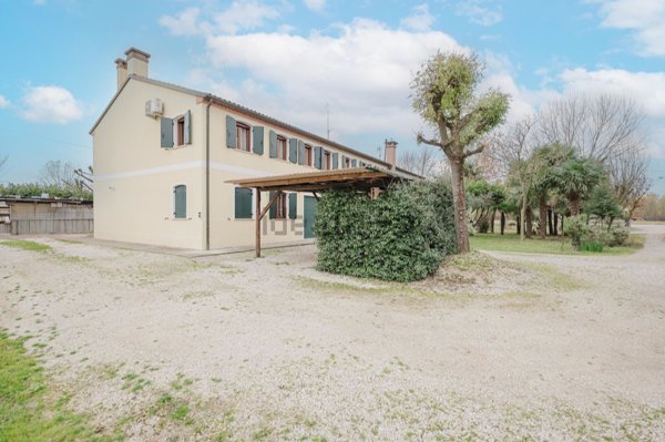 casa indipendente in vendita a Vigonza in zona Pionca