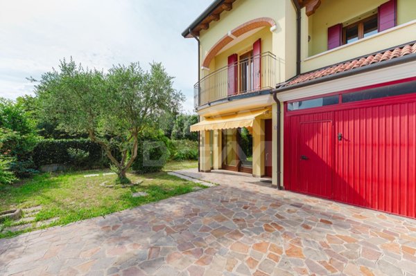 casa indipendente in vendita a Vigonza in zona Pionca