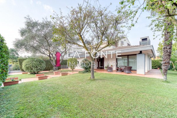 casa indipendente in vendita a Vigonza in zona Peraga