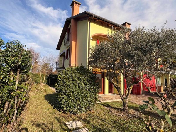casa indipendente in vendita a Vigonza in zona Pionca