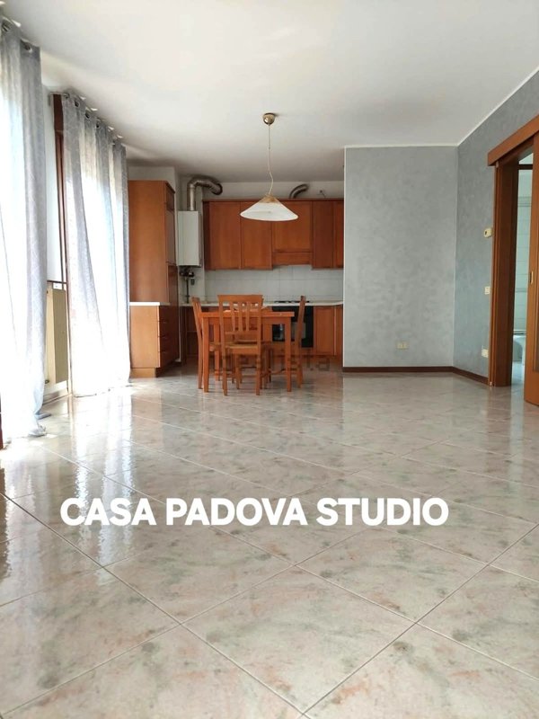 appartamento in vendita a Vigonza in zona Perarolo