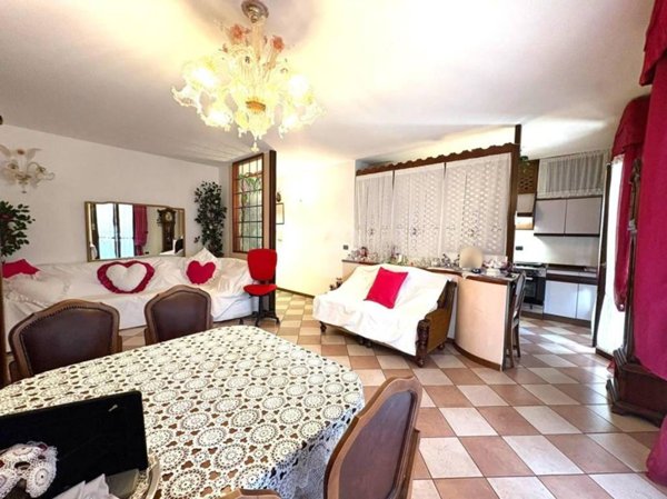 appartamento in vendita a Vigonza in zona Perarolo