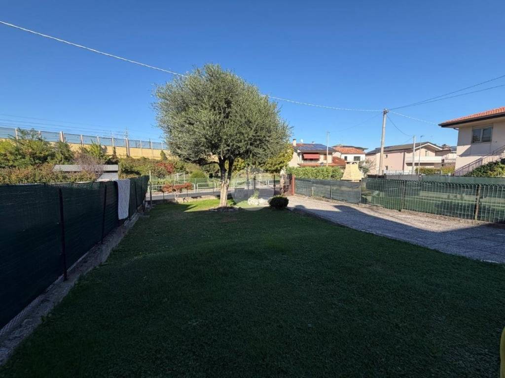 casa indipendente in vendita a Vigonza in zona Perarolo