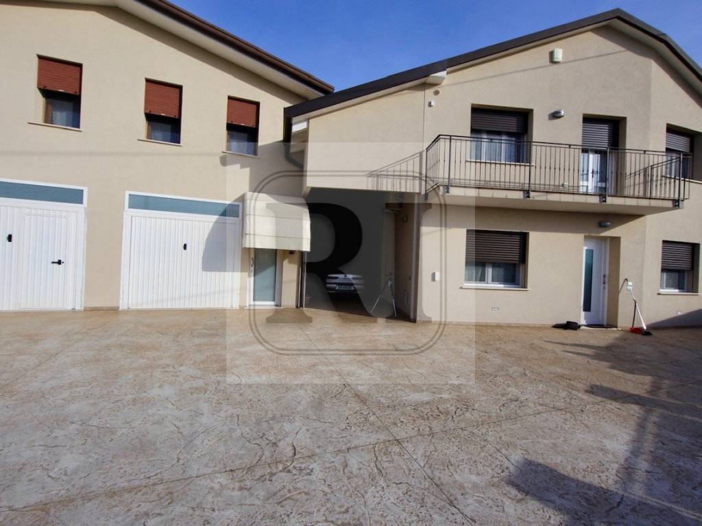 casa indipendente in vendita a Villa del Conte