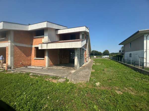 casa indipendente in vendita a Villa del Conte