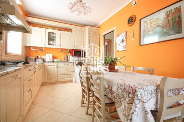 casa indipendente in vendita a Villa del Conte