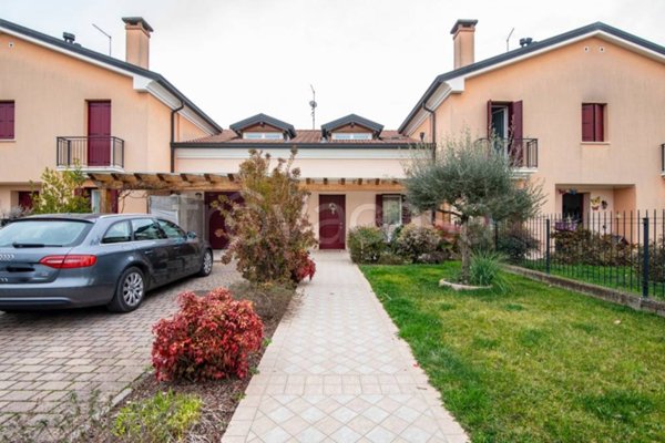 casa indipendente in vendita a Villa del Conte