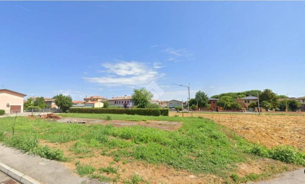 terreno edificabile in vendita a Villa Estense