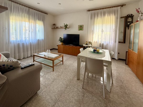 casa indipendente in vendita a Villa Estense
