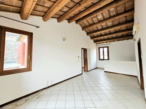 casa indipendente in vendita a Villa Estense