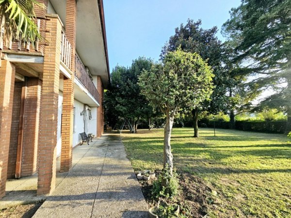 casa indipendente in vendita a Villa Estense