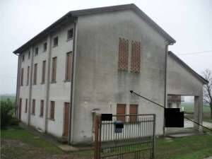 casa indipendente in vendita a Villa Estense