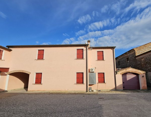 casa indipendente in vendita a Villa Estense