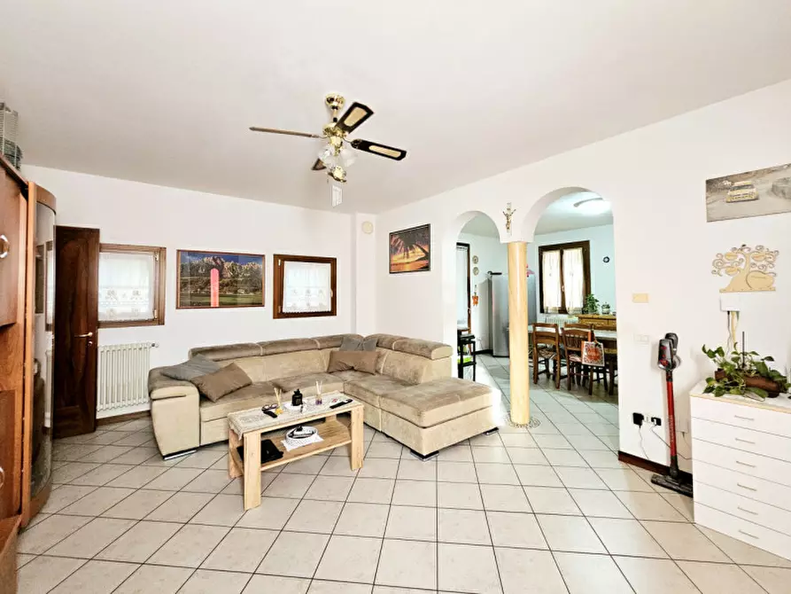 casa indipendente in vendita a Villa Estense