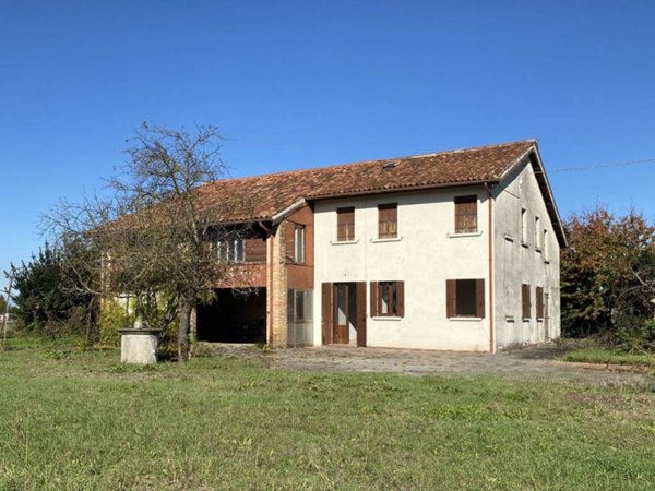 casa indipendente in vendita a Villa Estense