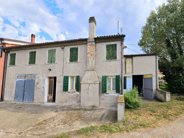 casa indipendente in vendita a Villa Estense