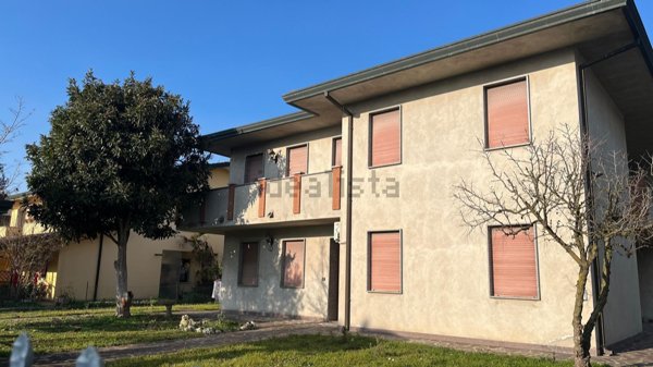 casa indipendente in vendita a Villa Estense