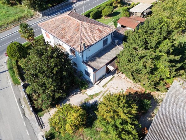 casa indipendente in vendita a Villa Estense in zona Finale